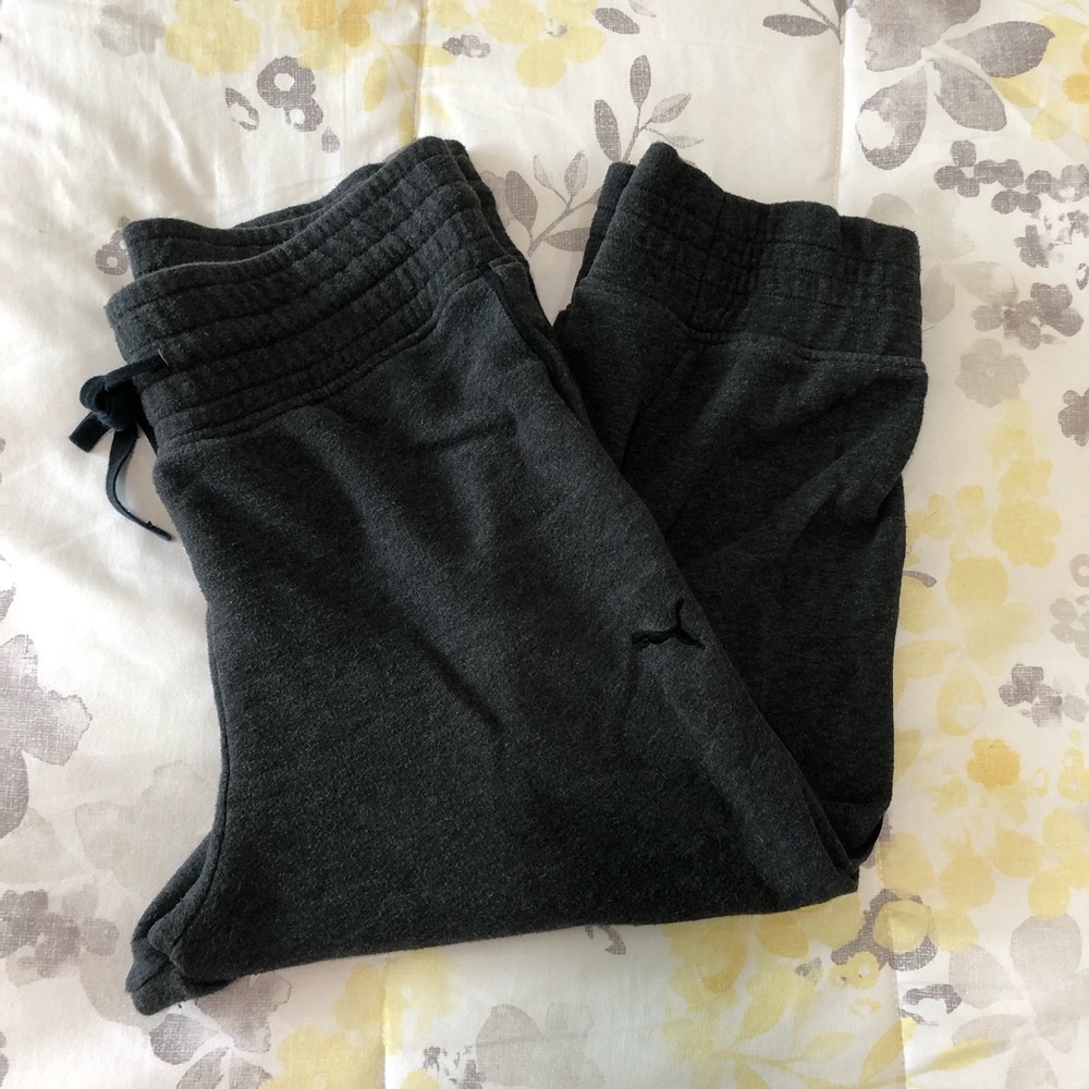 Puma Cropped Sweatpants